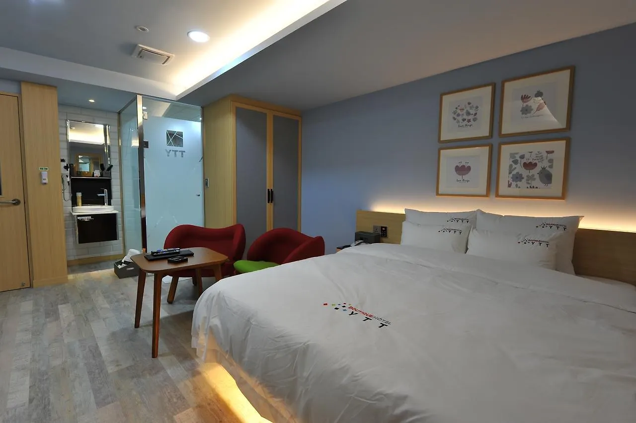 Ytt Hotel Nampo 3*, Busan
