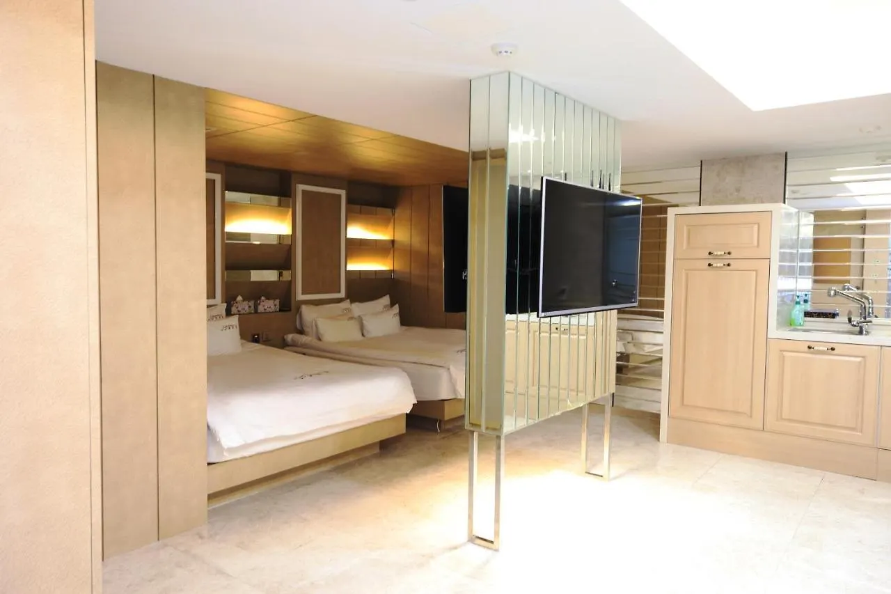 Ytt Hotel Nampo  Busan