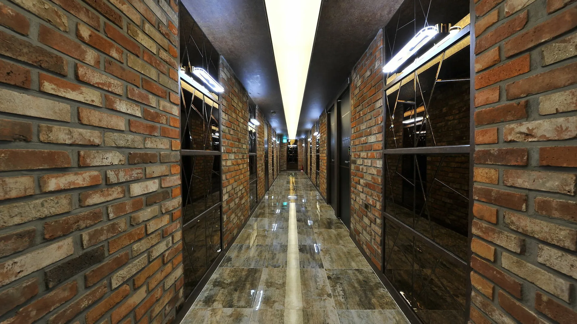 Ytt Hotel Nampo 3*, Busan