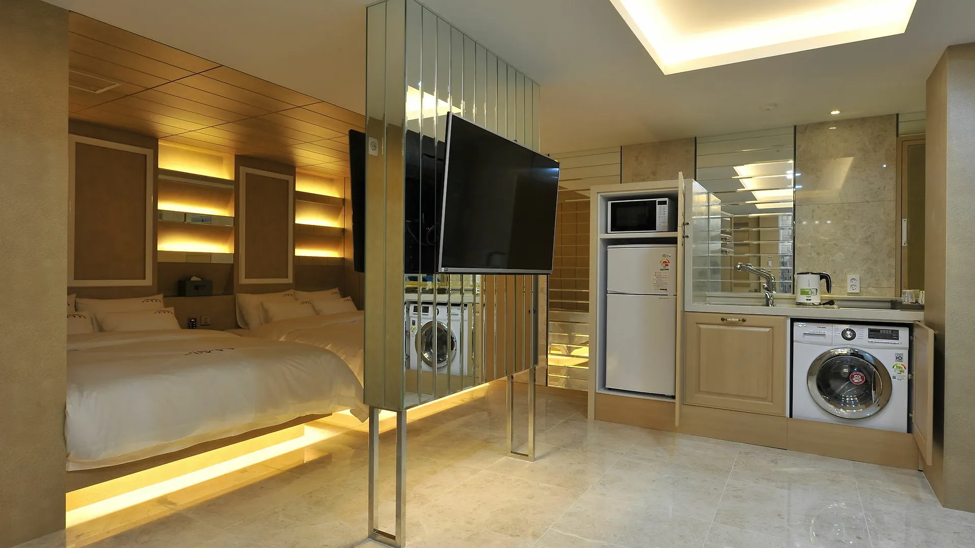 ***  Ytt Hotel Nampo South Korea