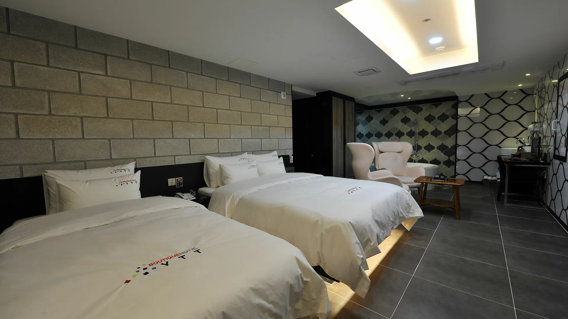 Ytt Hotel Nampo 3*, Busan