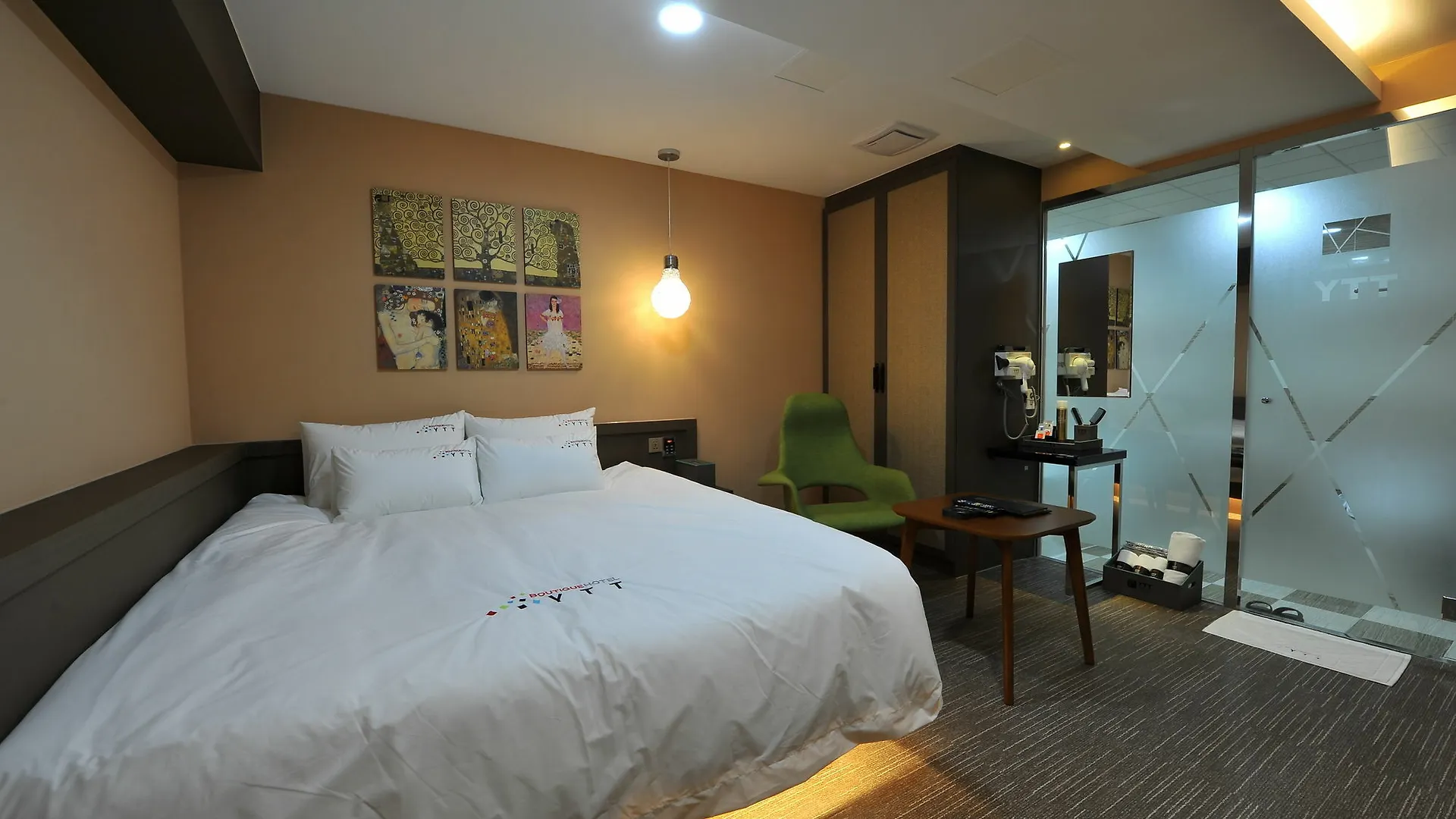 ***  Ytt Hotel Nampo South Korea