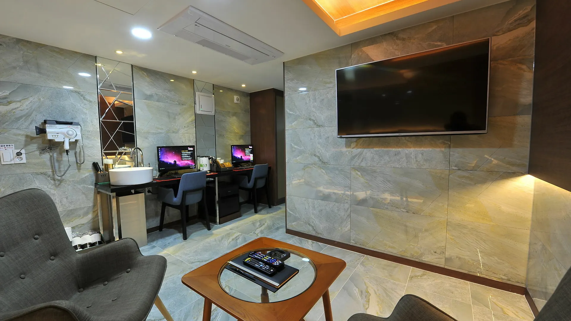 Ytt Hotel Nampo South Korea